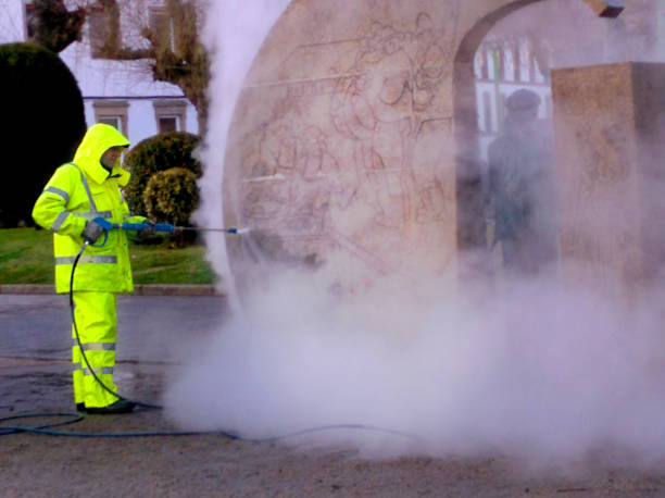 Fence Pressure Washing in Mission Hills, CA